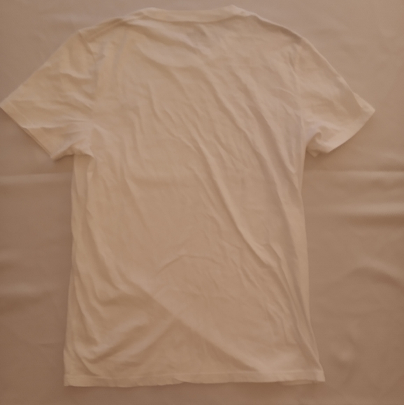 2 for $10 Hollister Mens Tshirt Bundle - Picture 7 of 7